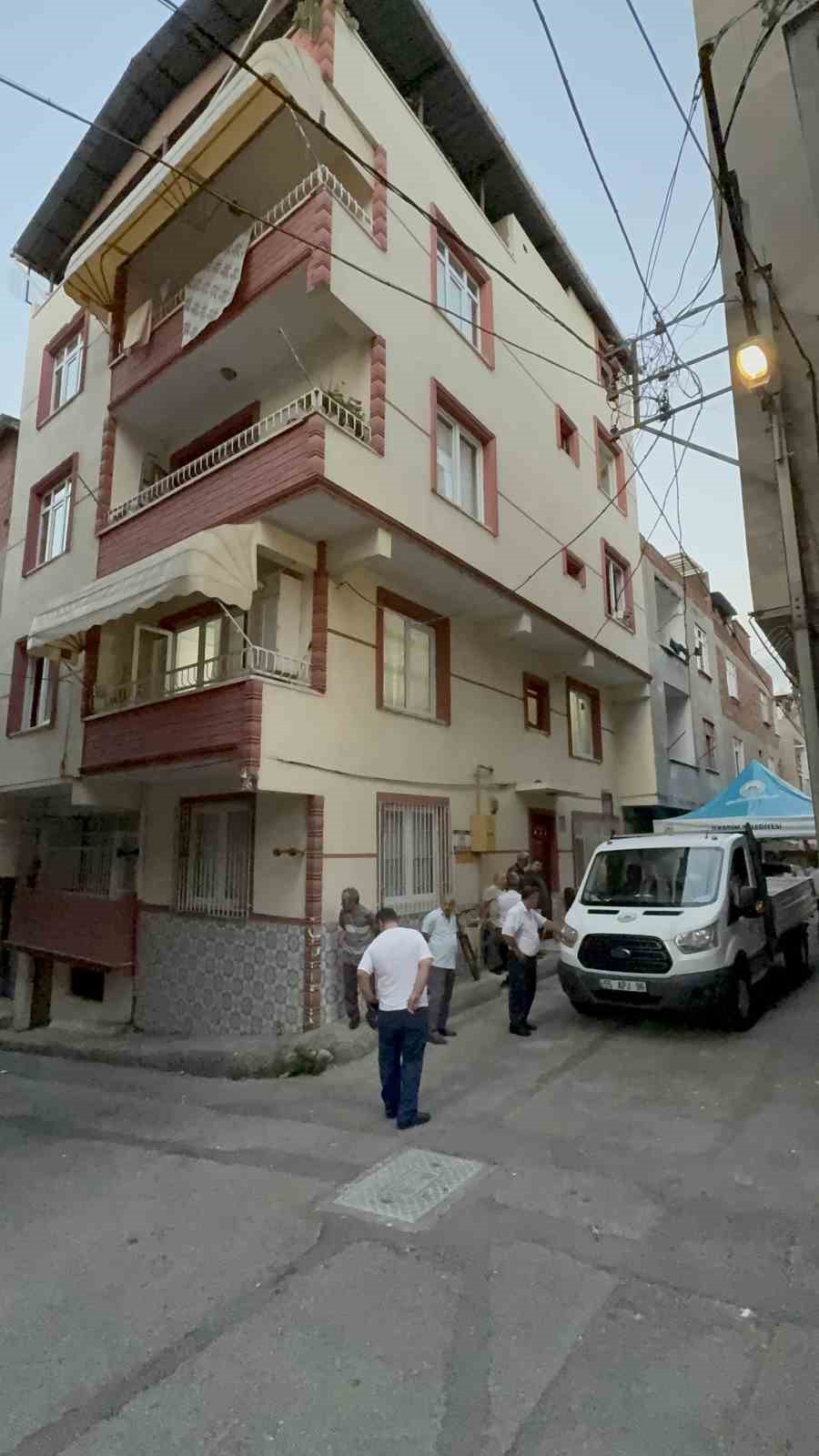Samsun&rsquo;da yalnız yaşayan &ouml;ğretmen evinde &ouml;l&uuml; bulundu
