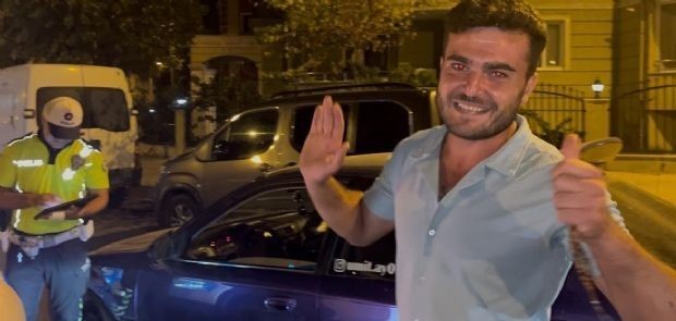 Tekirdağ’da alkollü sürücü kovalamaca sonucu yakalandı, ilk kez ehliyetini kaptırdığı polisi tebrik etti
