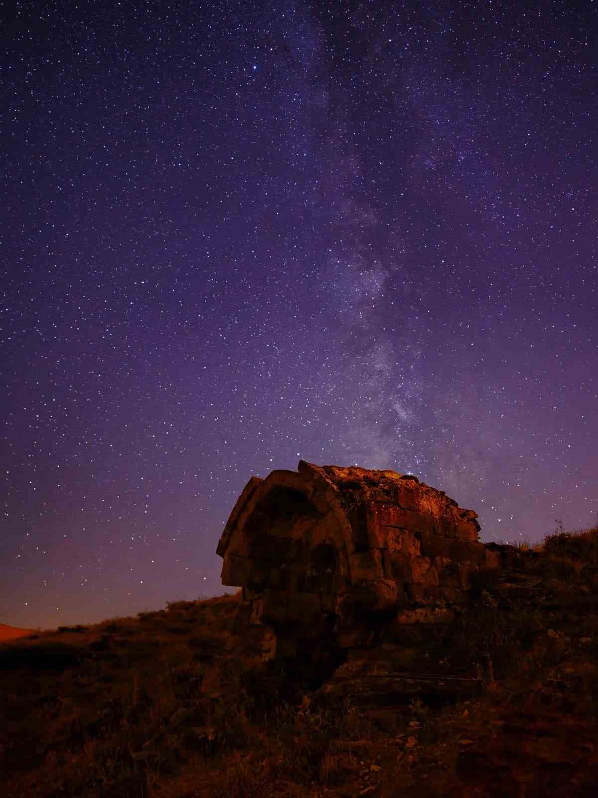 Samanyolu’nun ışıltısı Tatvan’da tarihle buluştu
