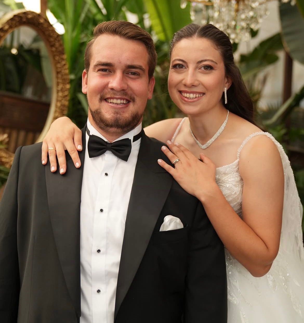 (&Ouml;ZEL) &Ccedil;ift&ccedil;i &ccedil;ift gelin aracı olarak trakt&ouml;r&uuml; se&ccedil;ti
