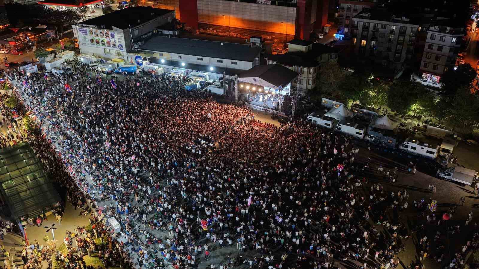 Sancaktepe&rsquo;de K&uuml;lt&uuml;r Sanat Festivali Barış G&uuml;n&uuml;&rsquo;nde unutulmaz anlara sahne oldu
