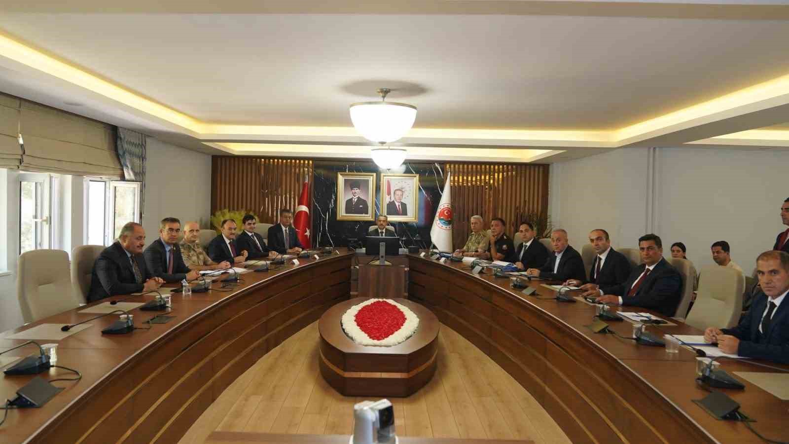 Şırnak’ta eğitim güvenliği masaya yatırıldı