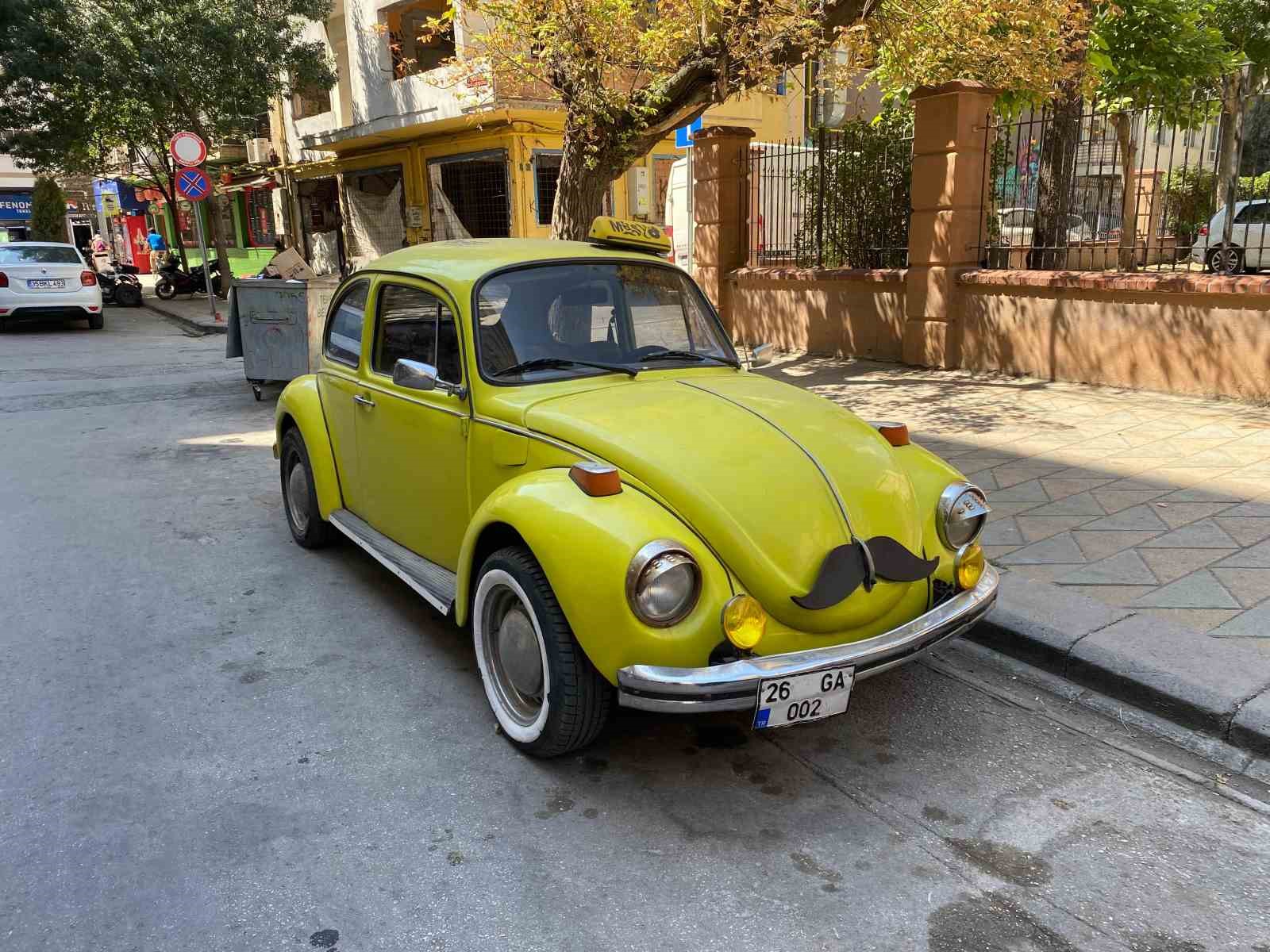 &rsquo;Bıyıklı Vosvos&rsquo; g&ouml;renlerin dikkatini &ccedil;ekiyor
