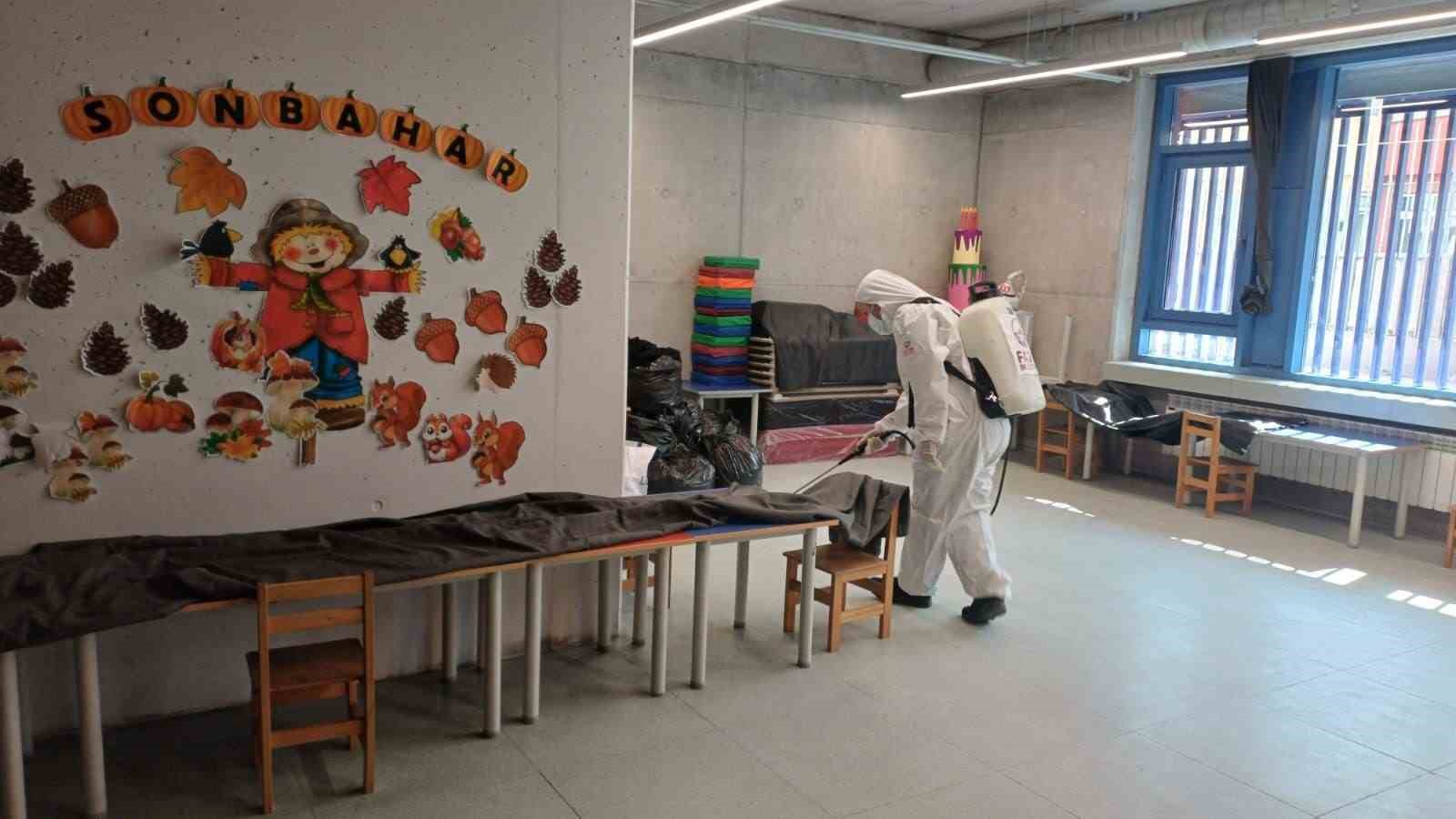 Fatih Belediyesi&rsquo;nden okullara yeni d&ouml;nem hazırlığı
