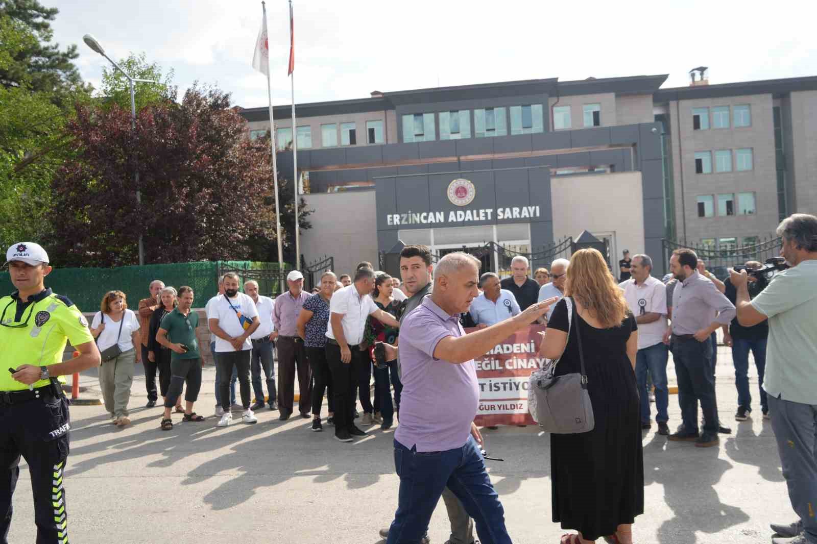 Erzincan’da maden ocağı davasının üçüncü duruşması başladı
