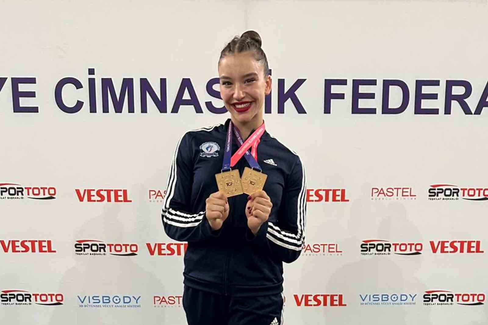 Şampiyonlardan bir başarı daha
