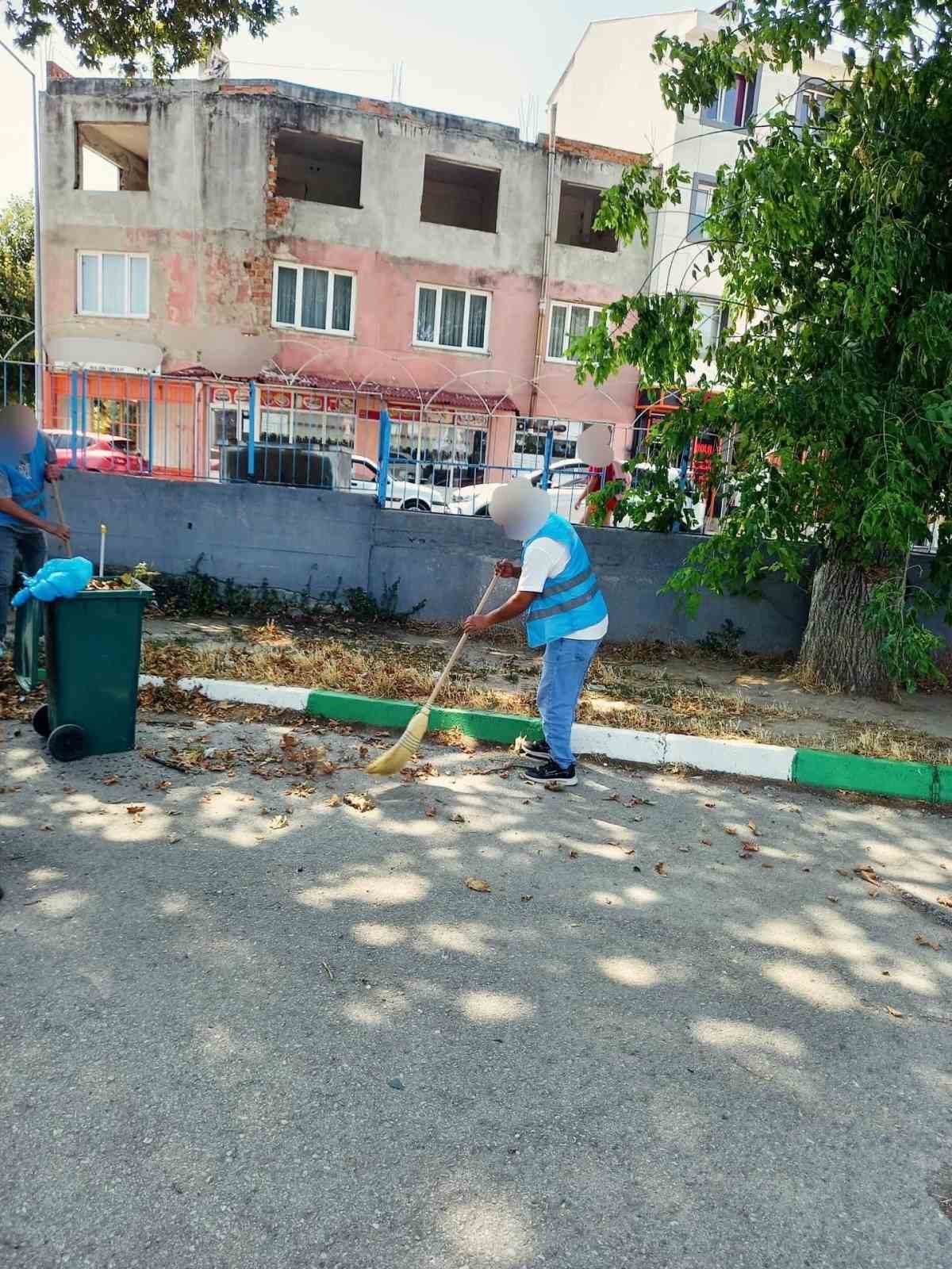 Kırklareli’nde denetimli serbestlik hükümlülerinden eğitime katkı