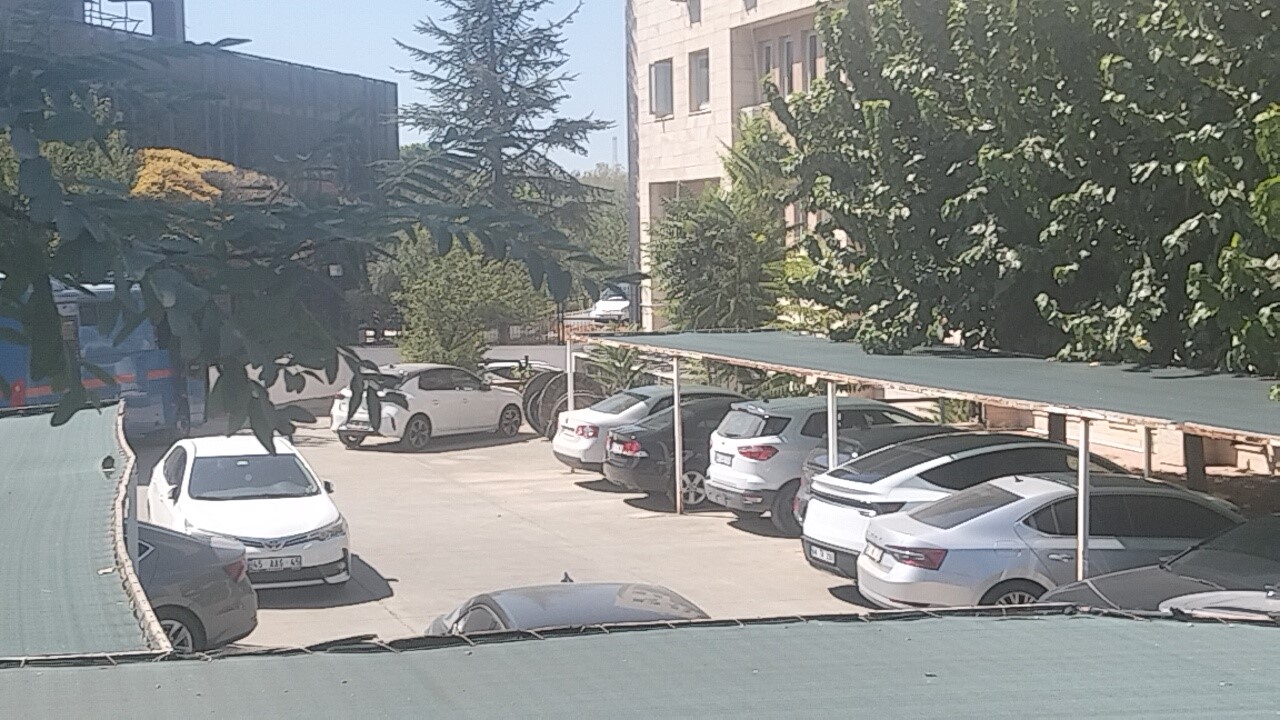 Menteşe Belediye Başkanı Aras&rsquo;ın ananesinin evine saldıran ş&uuml;pheliler adliyeye sevk edildi

