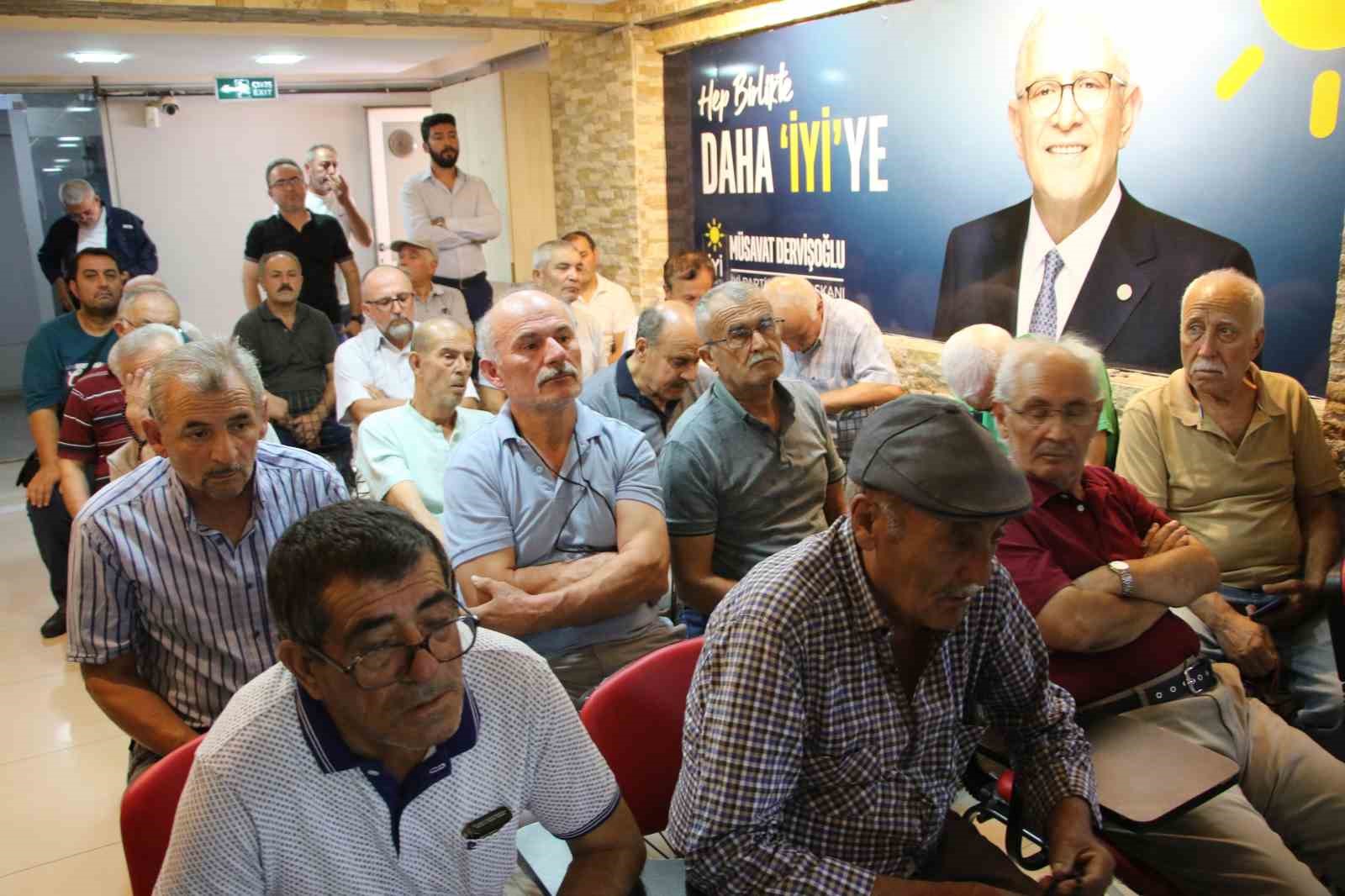 İYİ Parti Genel Başkan Yardımcısı Olgun, Uşak’ta partililerle buluştu