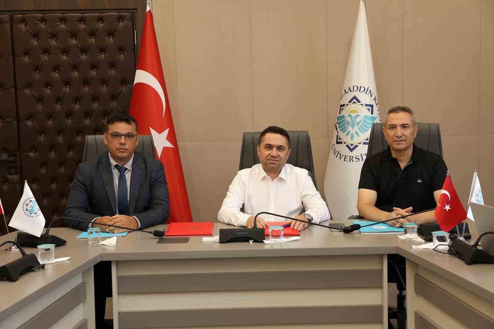 ALKÜ’de işçiler için yeni dönem protokolü imzalandı