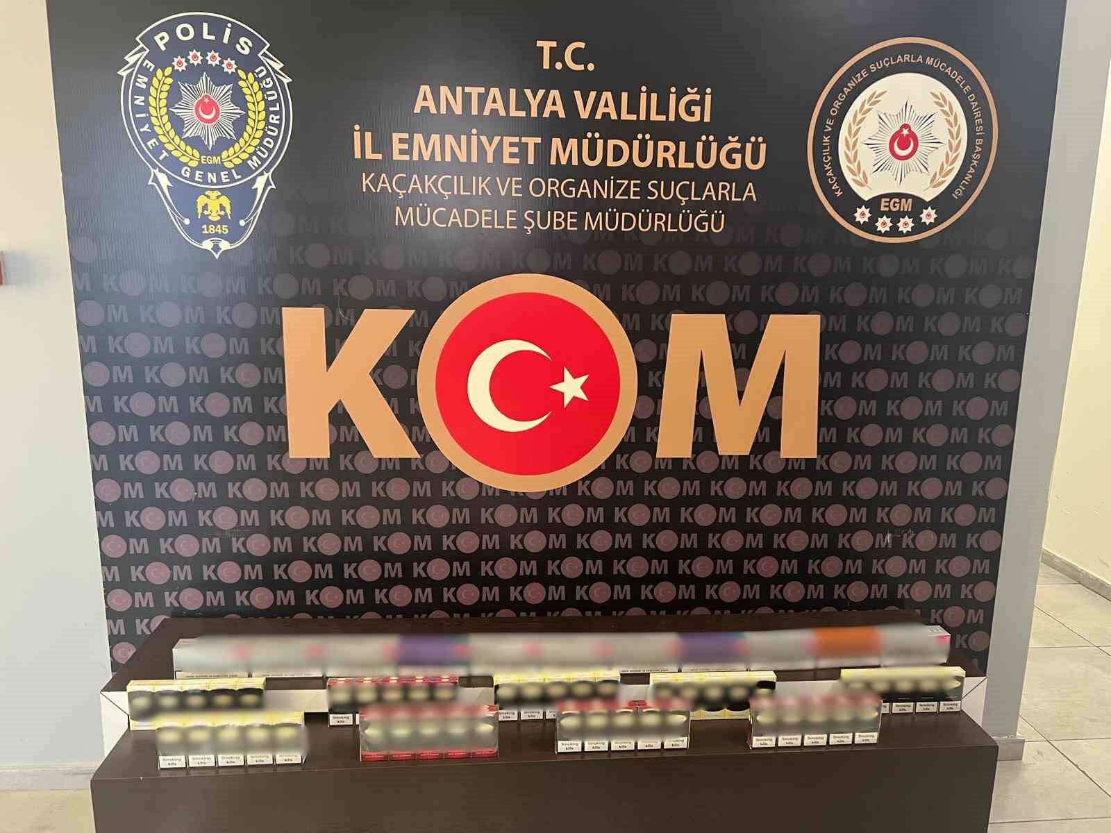 Antalya’da KOM ekipleri 712 bin 440 adet makaron ele geçirdi