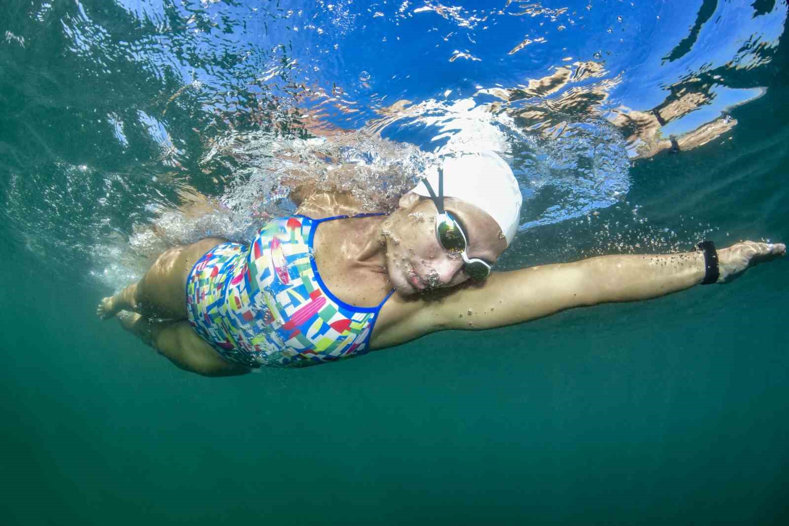 30 Ağustos Zafer Bayramı&rsquo;nda İrem S&ouml;nmez&rsquo;den 30 saatlik tarihi y&uuml;z&uuml;ş
