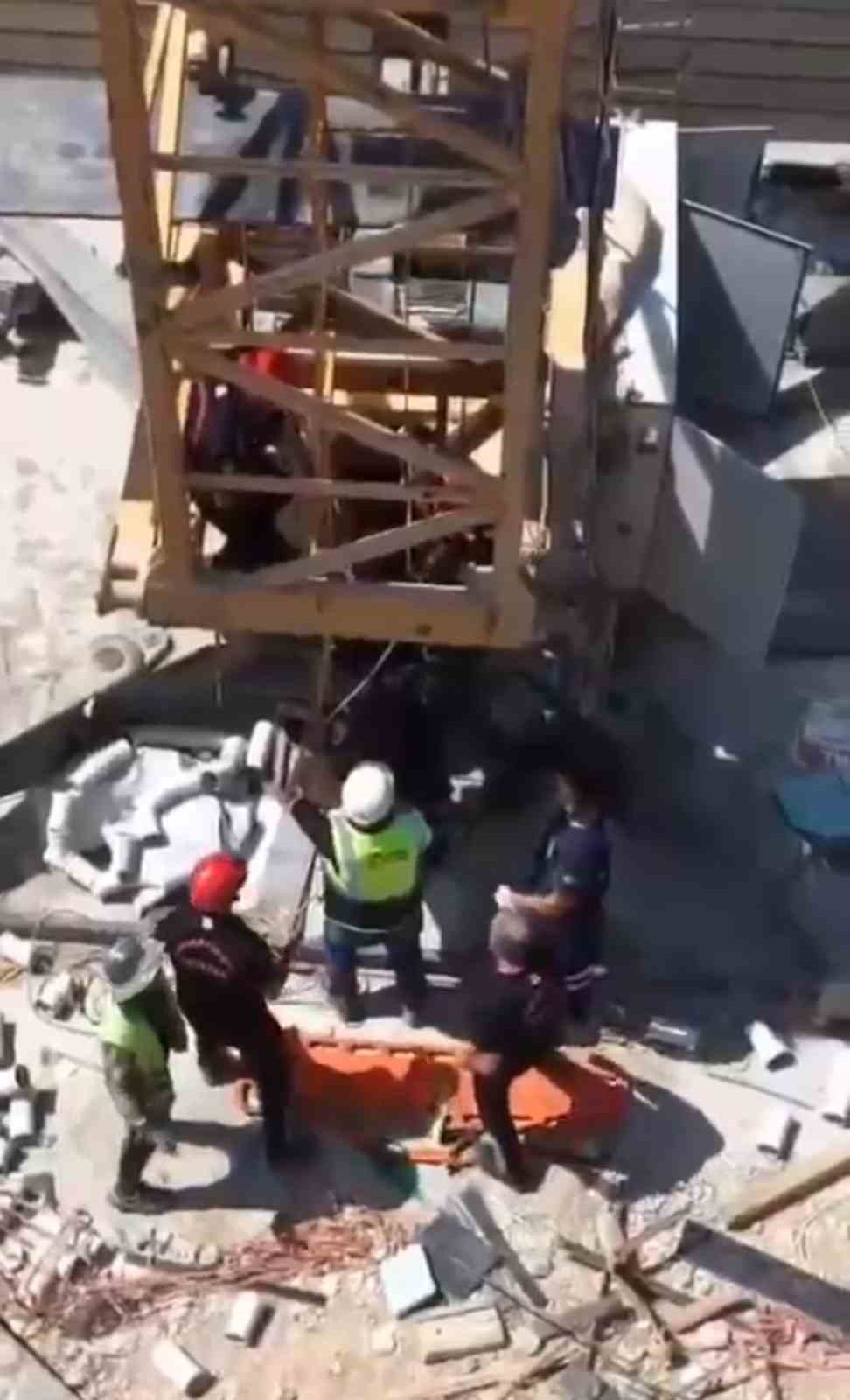 Vinçte bayılan operatörü itfaiye kurtardı