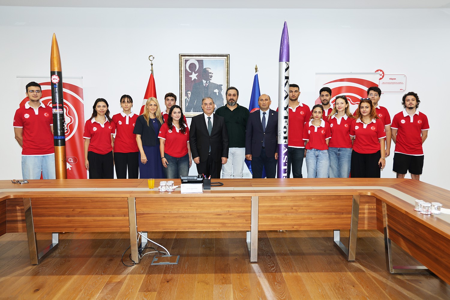 Rekt&ouml;r S&ouml;zen, Teknofest finalistlerini kabul etti
