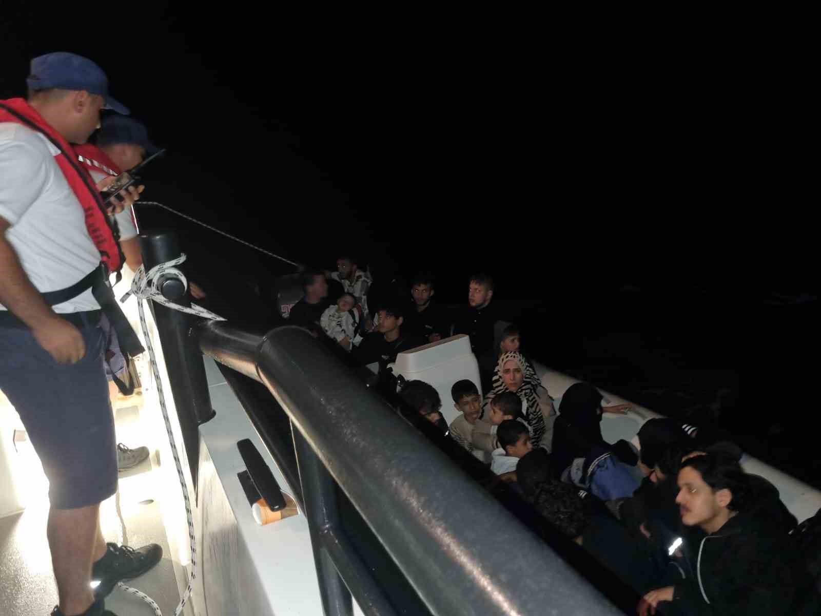 Aydın’da 17 düzensiz göçmen kurtarıldı