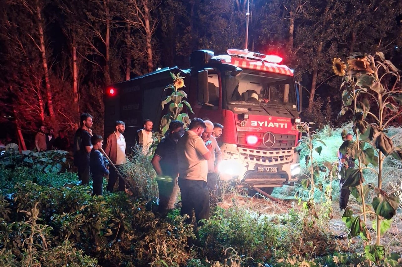 Yüksekova’da ot yangını