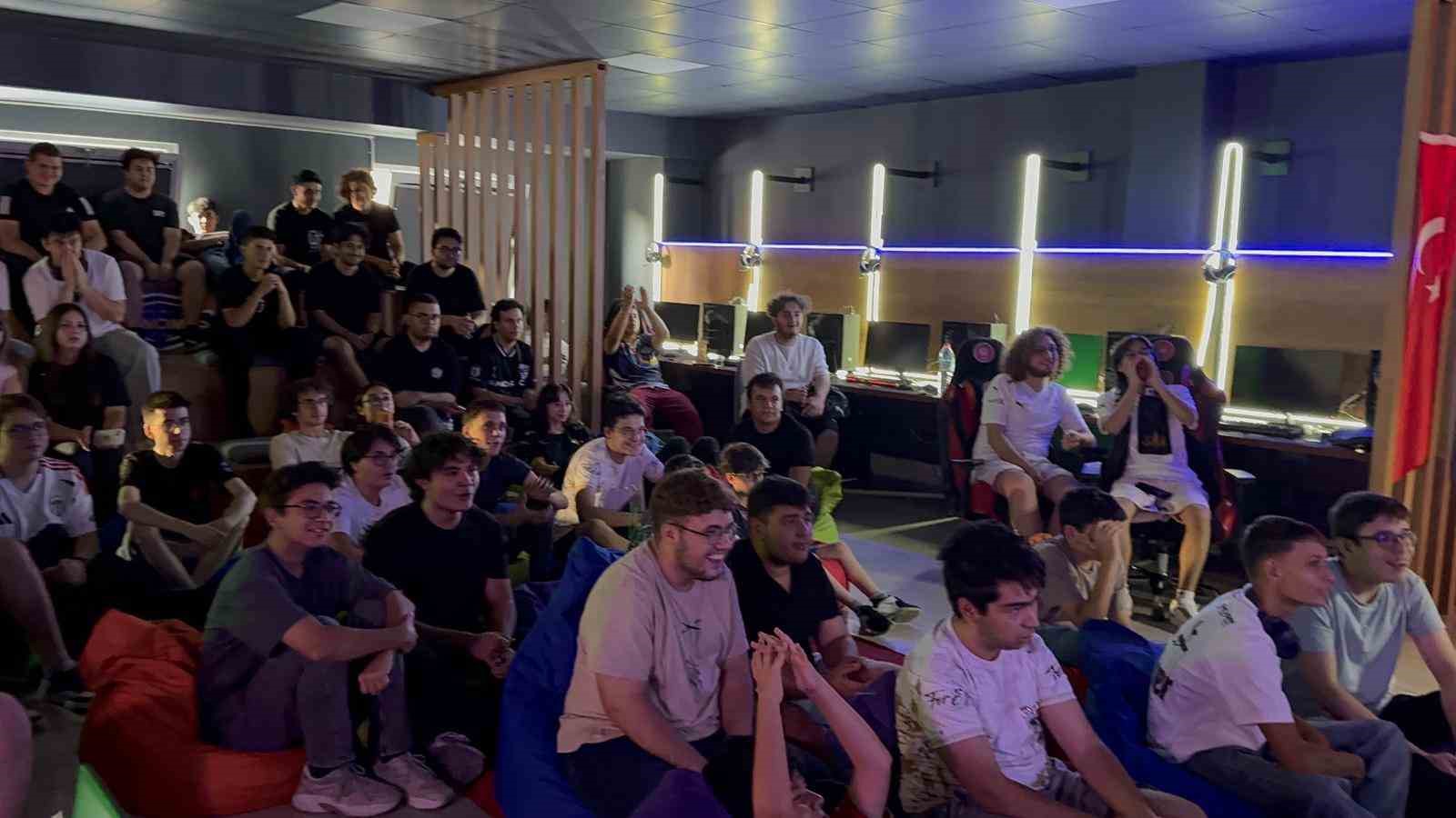 Ke&ccedil;i&ouml;ren Belediyesi E-Spor heyecanını TEKNOMER&rsquo;de yaşatıyor
