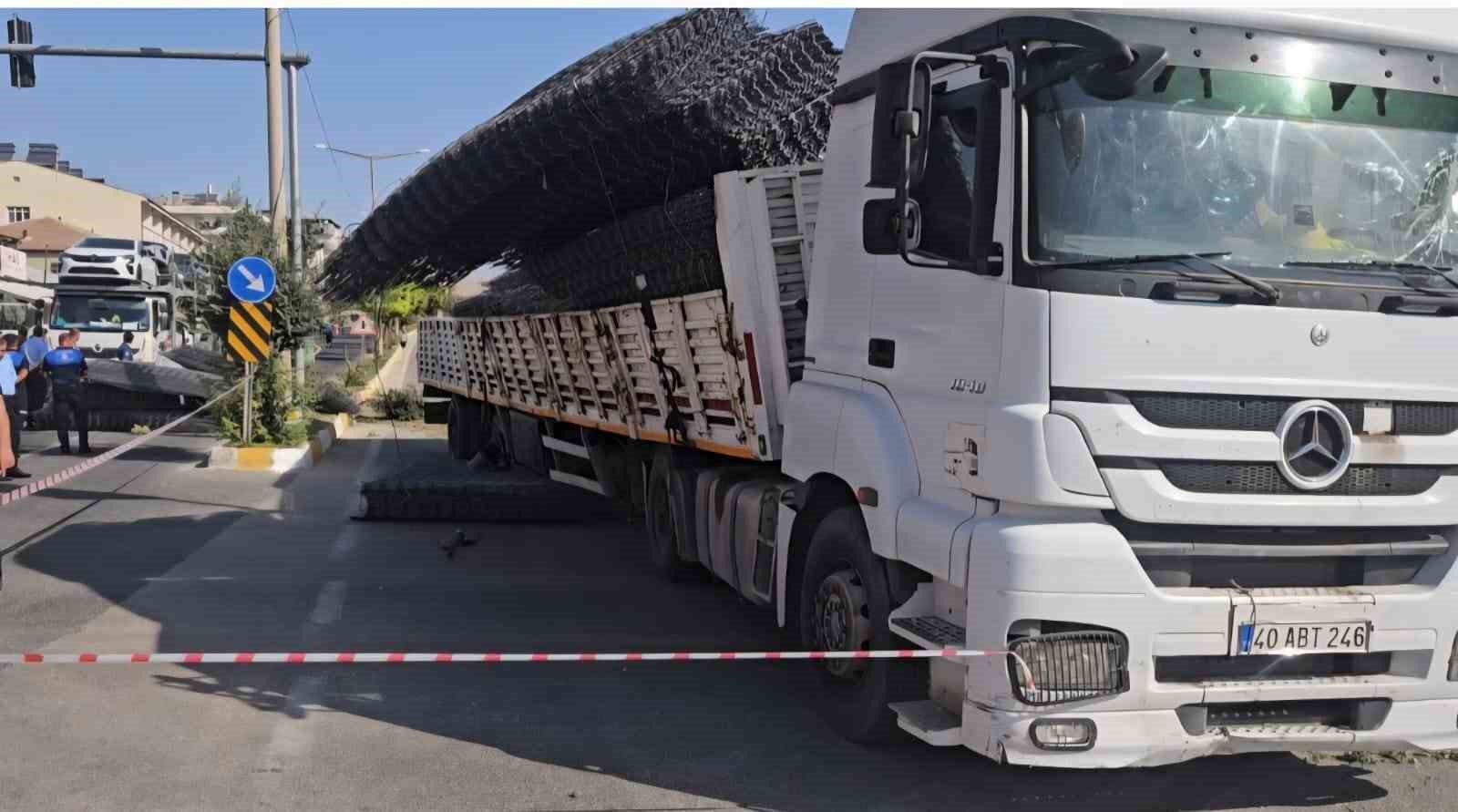 Malatya&rsquo;da kontrolden &ccedil;ıkarak karşı şeride ge&ccedil;en ara&ccedil; korkuttu
