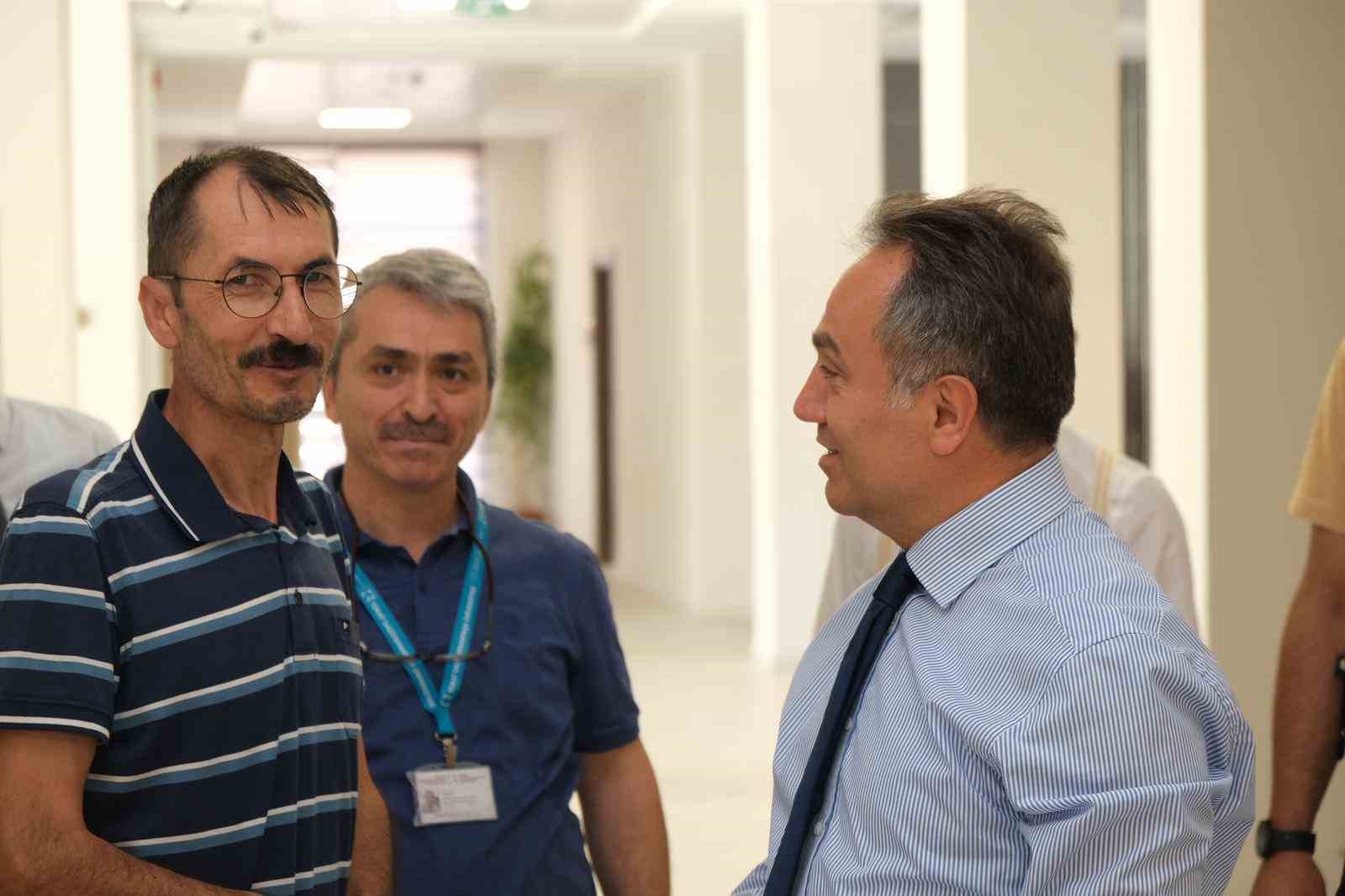 Mezun olduğu üniversitede 31 yıl sonra yeniden öğrenci oldu
