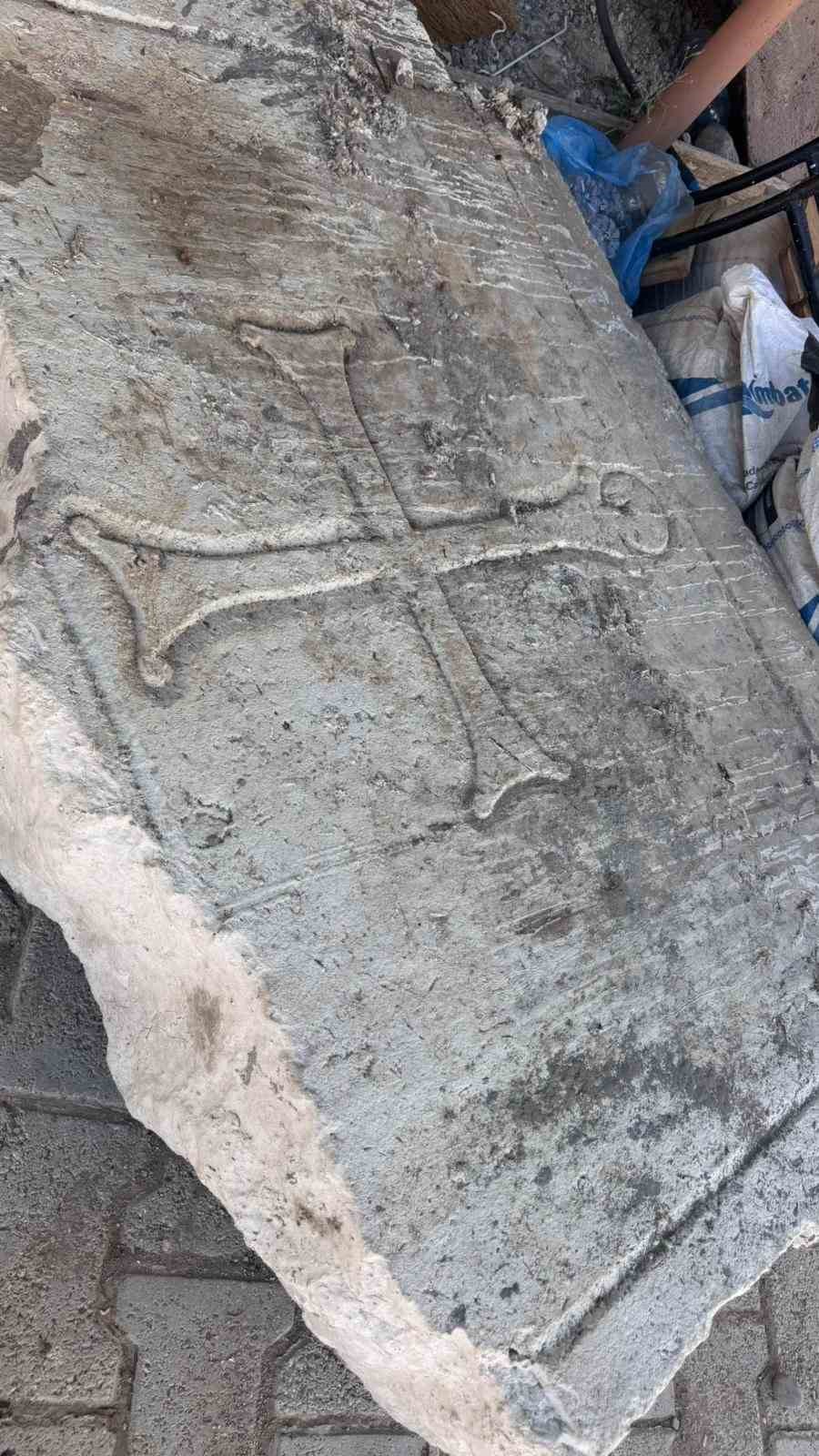Beyşehir’de 1 tonluk Bizans taşı bulundu