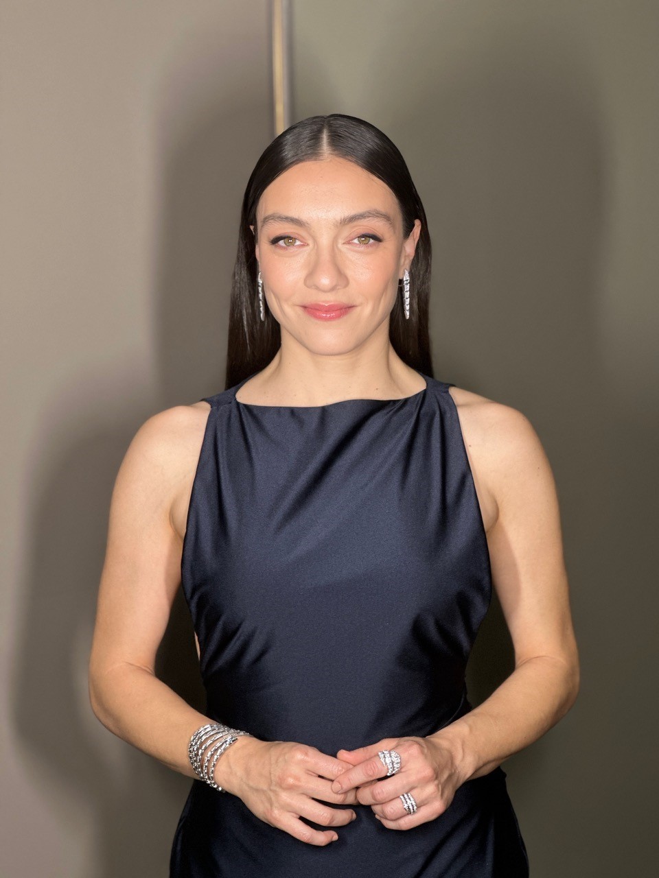 Altın Portakal&rsquo;da başarı &ouml;d&uuml;lleri bu yıl Merve Dizdar ve Selahattin Paşalı&rsquo;ya
