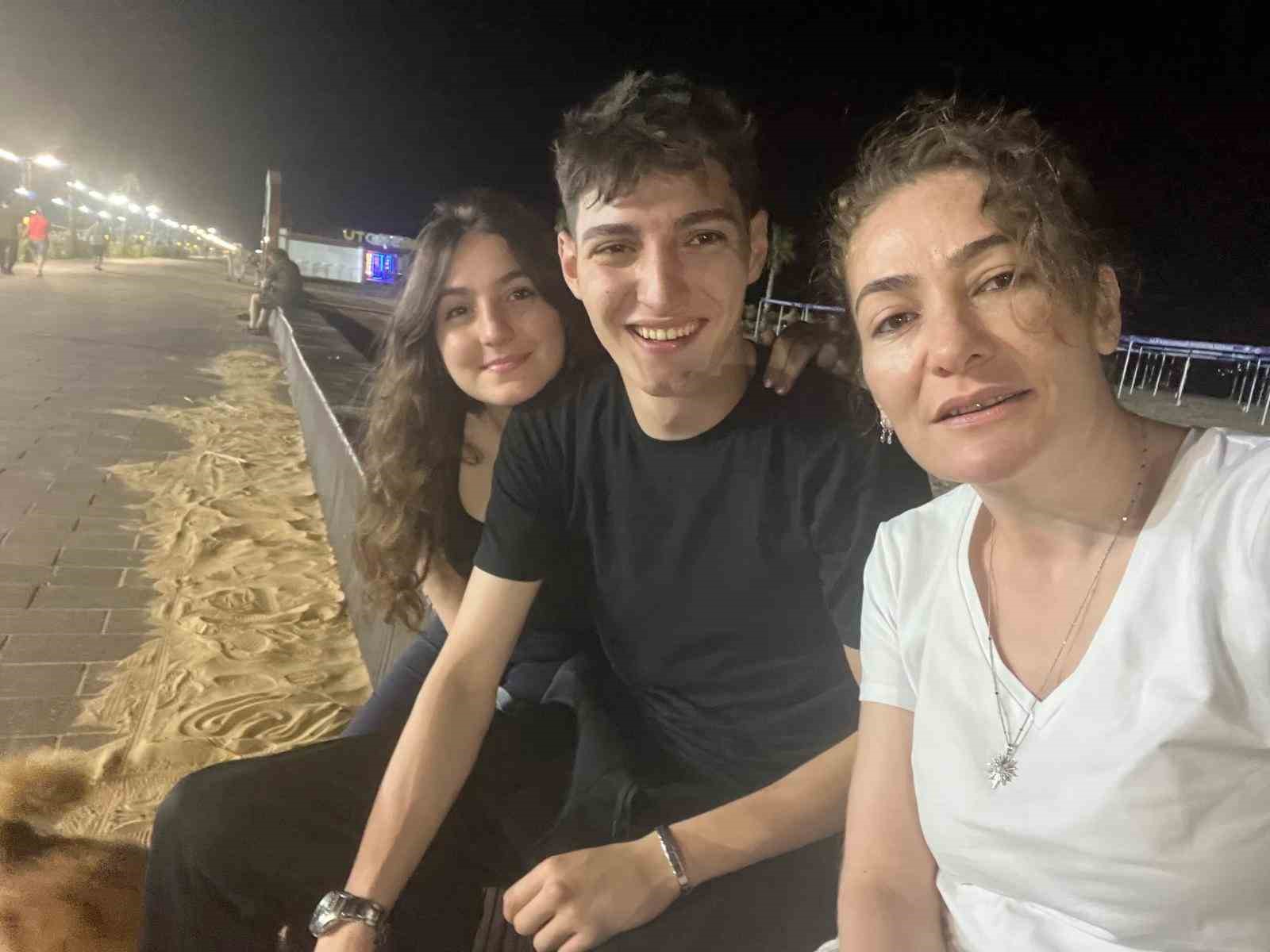 Somalı şehit madencinin kızı Betül, pilotluk hayaline kavuştu