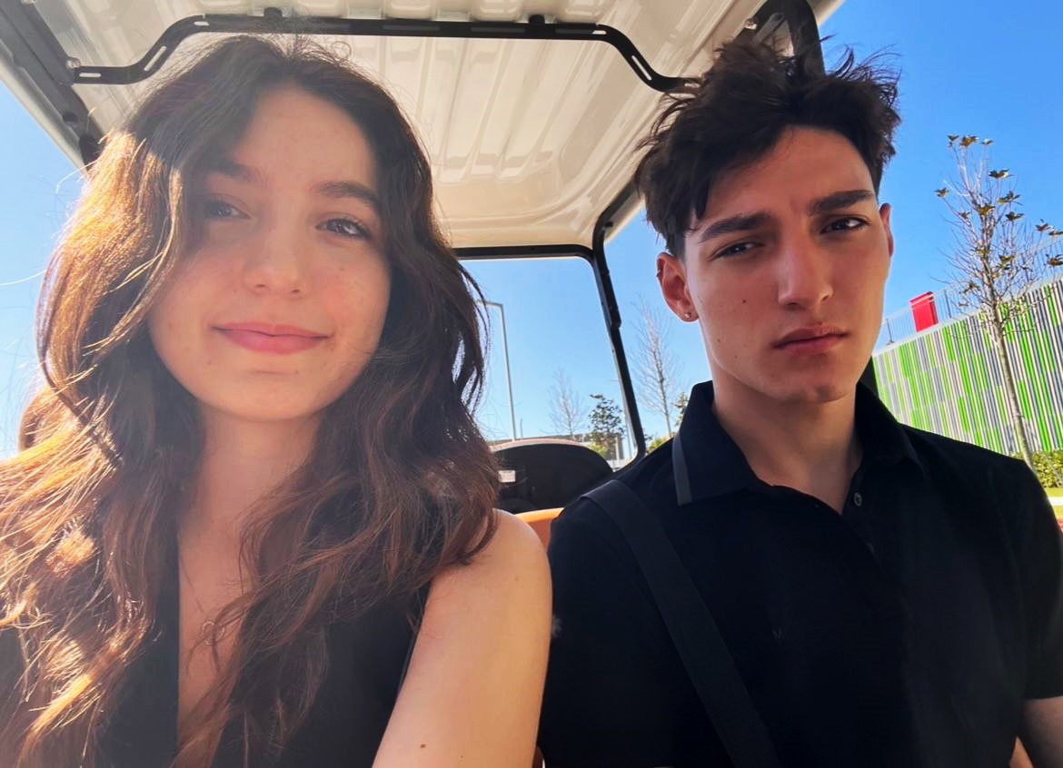 Somalı şehit madencinin kızı Bet&uuml;l, pilotluk hayaline kavuştu
