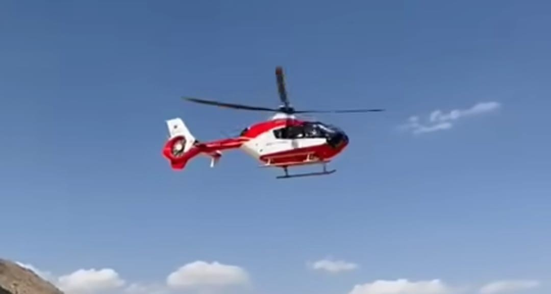 Bah&ccedil;esaray&rsquo;da 86 yaşındaki hasta helikopterle sevk edildi
