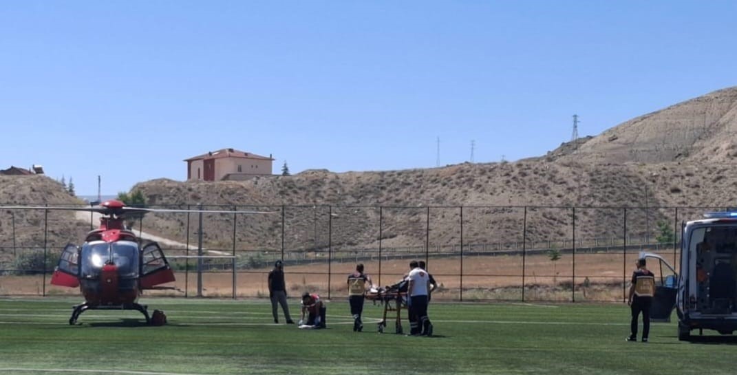 (Düzeltme) Malatya’da devrilen tırın sürücüsü ağır yaralandı