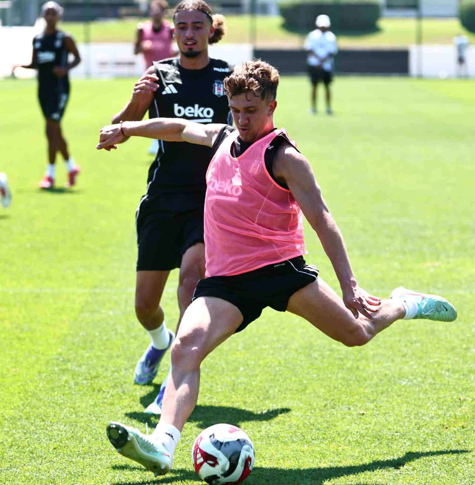 Beşiktaş, Başakşehir ma&ccedil;ı hazırlıklarına başladı
