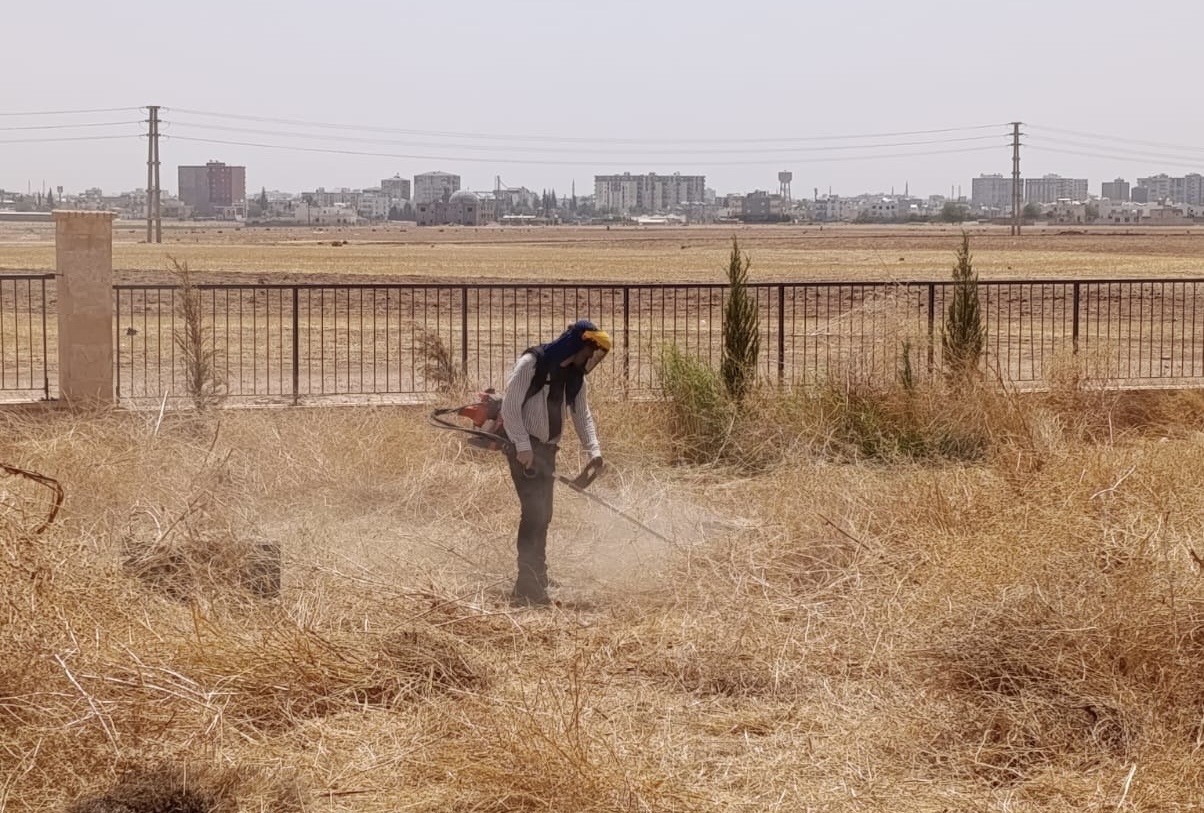 Kızıltepe Millet Bahçesinde bakım ve yenileme çalışmaları sürüyor