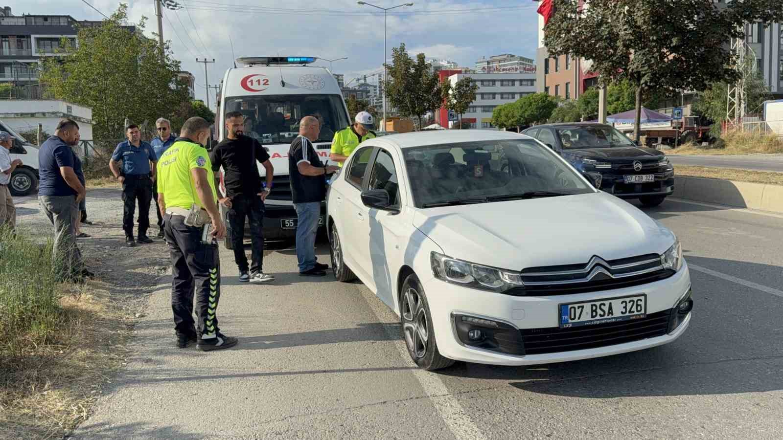 Samsun&rsquo;da motosiklet ile otomobil &ccedil;arpıştı: 1 yaralı
