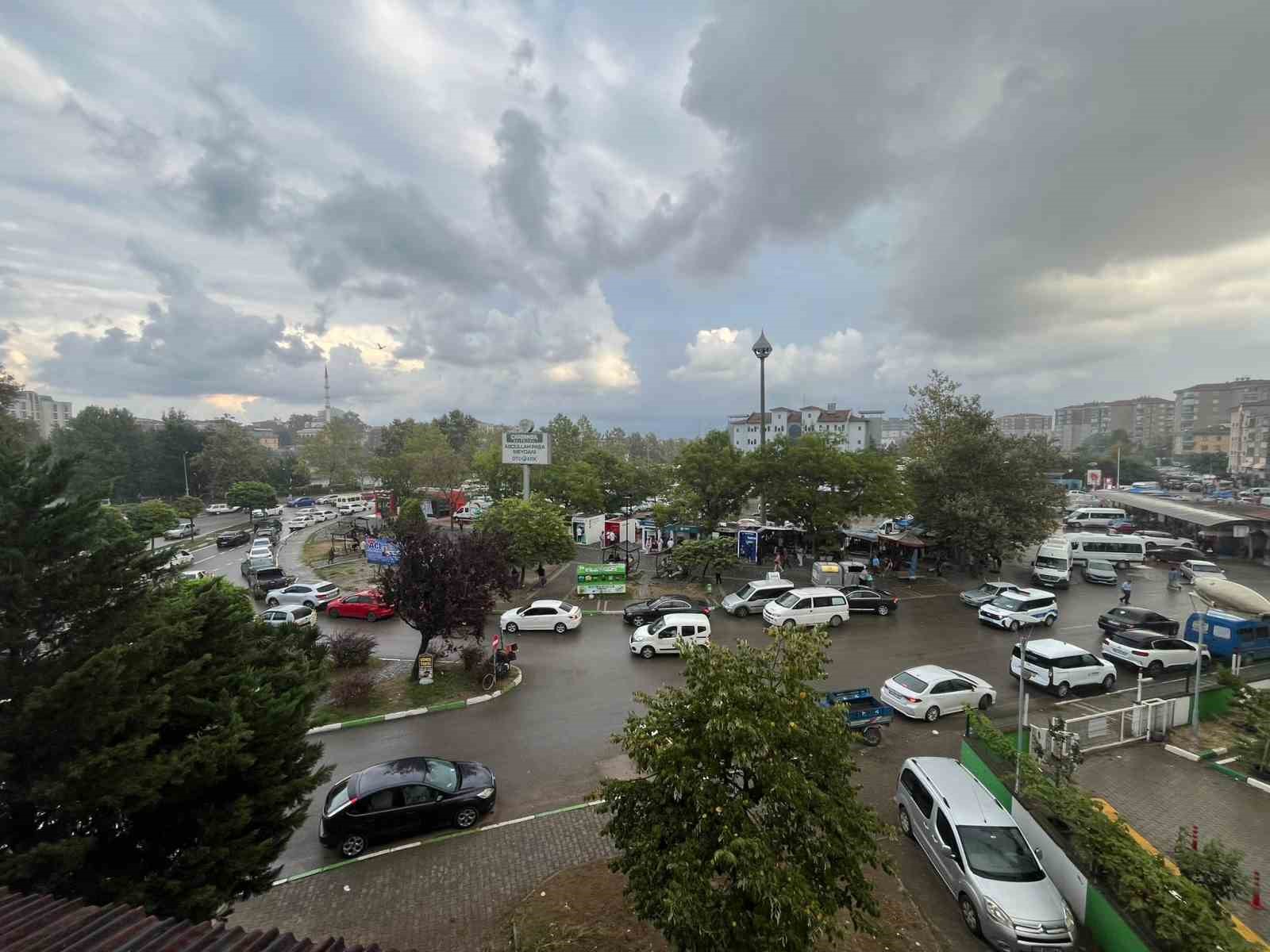 Çarşamba’yı serinleten yağmur