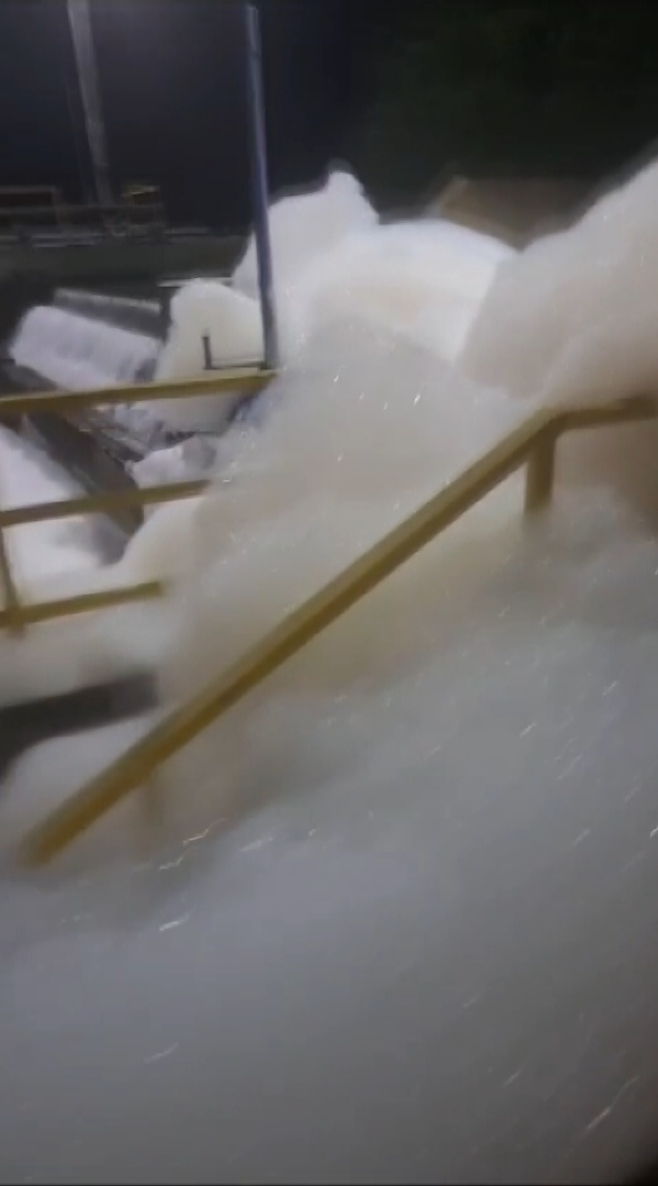 Yalova&rsquo;da i&ccedil;me suyuna kimyasal madde karıştırdığı ileri s&uuml;r&uuml;len sanıklar hakim karşısında
