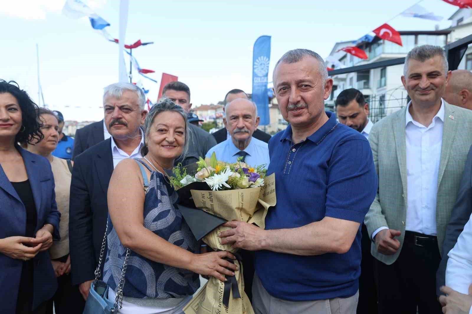 Tahir B&uuml;y&uuml;kakın: "Bu hizmetleri g&ouml;z boyamak i&ccedil;in yapmıyoruz"
