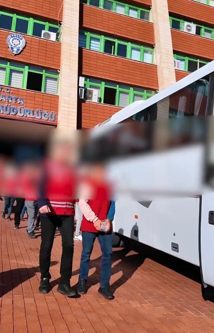 Isparta’da aranan şahıslara yönelik operasyonlarda 243 kişi yakalandı