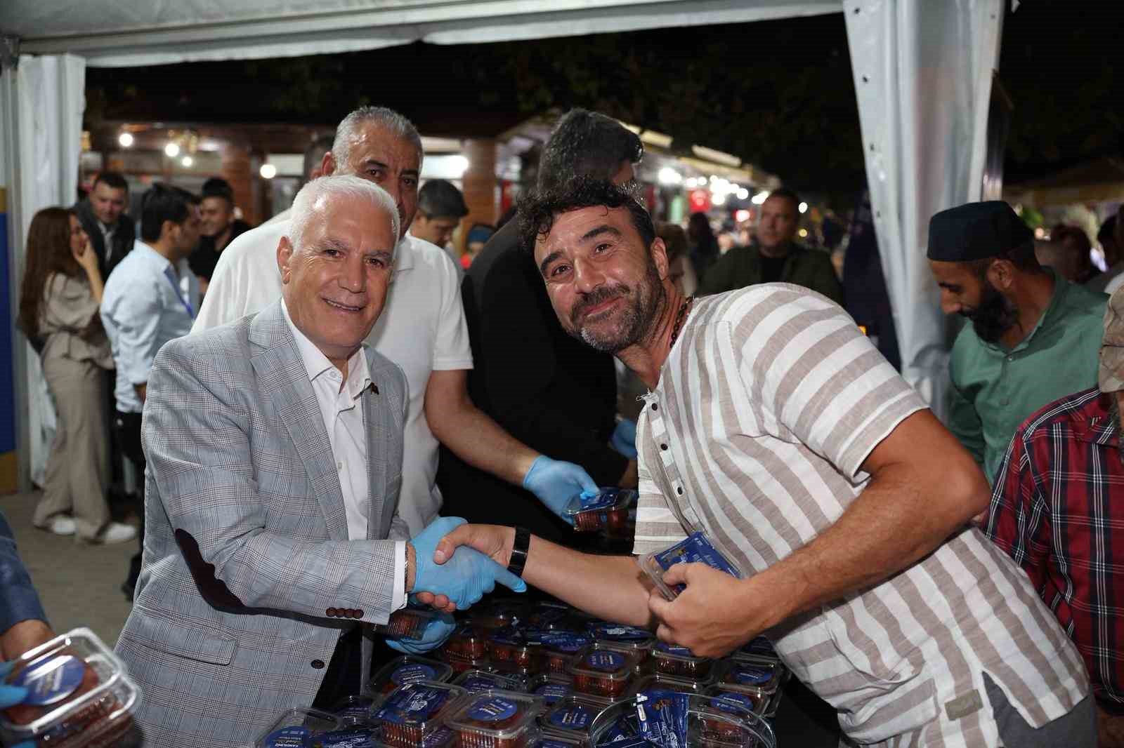 Başkan Bozbey: "Mevlid Kandili, tüm hemşehrilerimize ve insanlığa hayırlar getirsin"