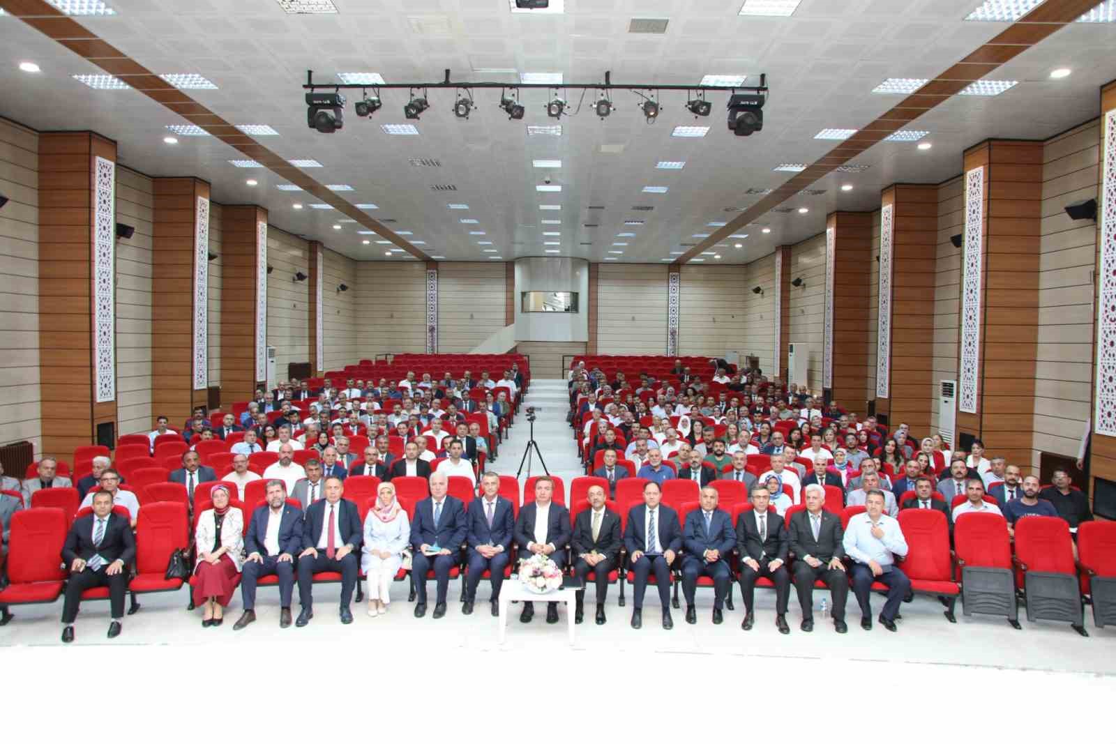 Vali Aydoğdu: "Eğitim sadece bir görev değil; aynı zamanda bir sevda, bir gönül işidir"