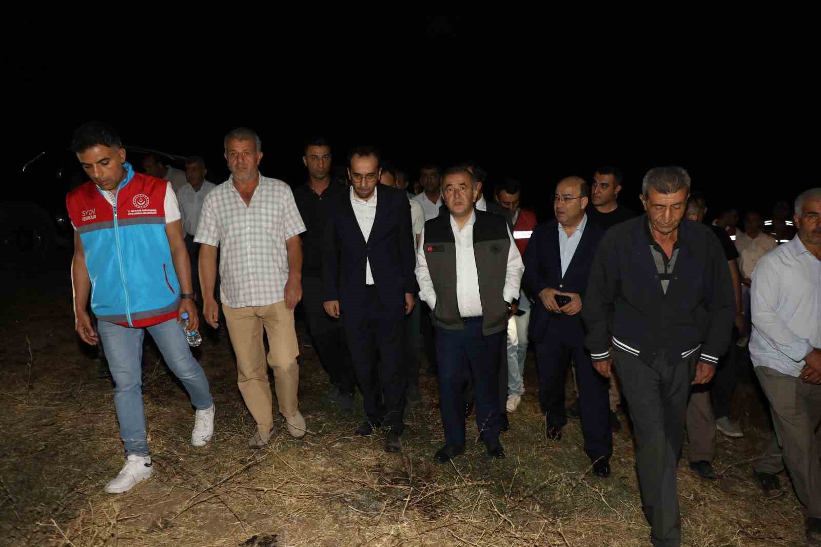 Elazığ’da köyde çıkan yangın söndürüldü