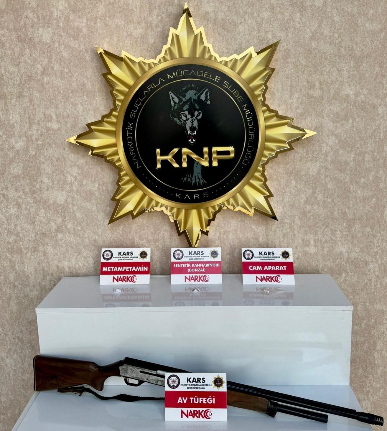 Kars’ta 2 uyuşturucu taciri tutuklandı