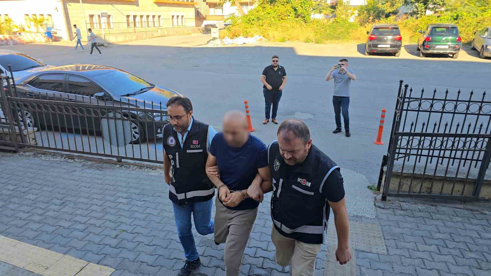 Zonguldak&rsquo;ta tefeci operasyonu: Baba ve oğlu g&ouml;zaltında
