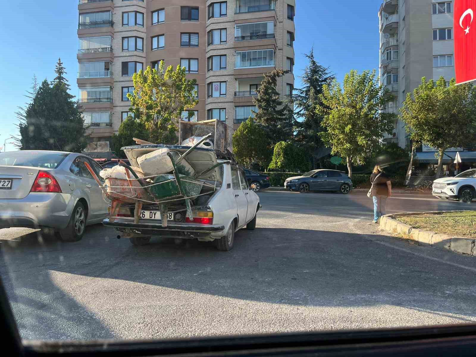 Trafikte tehlike sa&ccedil;tı
