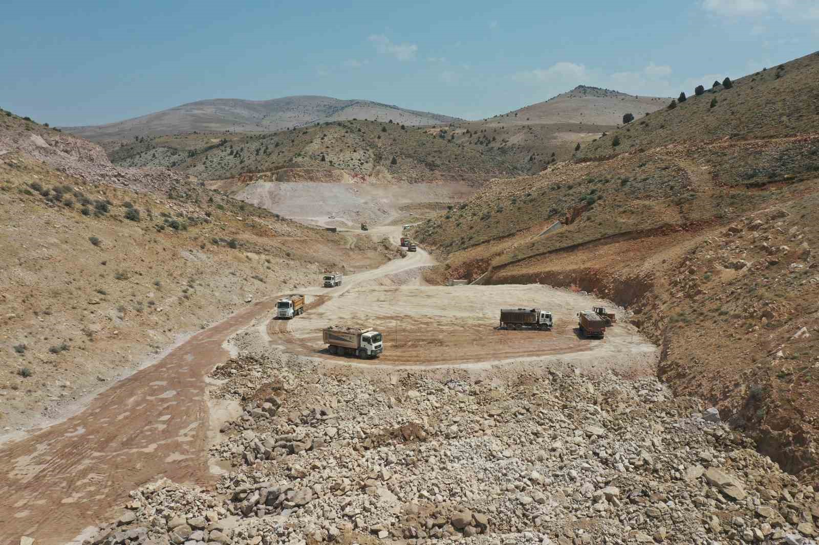 Niğde’nin Halaç Göleti’nde çalışmalar devam ediyor