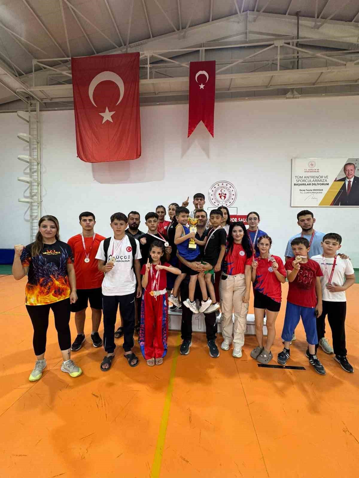 Niğdeli sporculardan Wushu Zafer Kupası’nda büyük başarı
