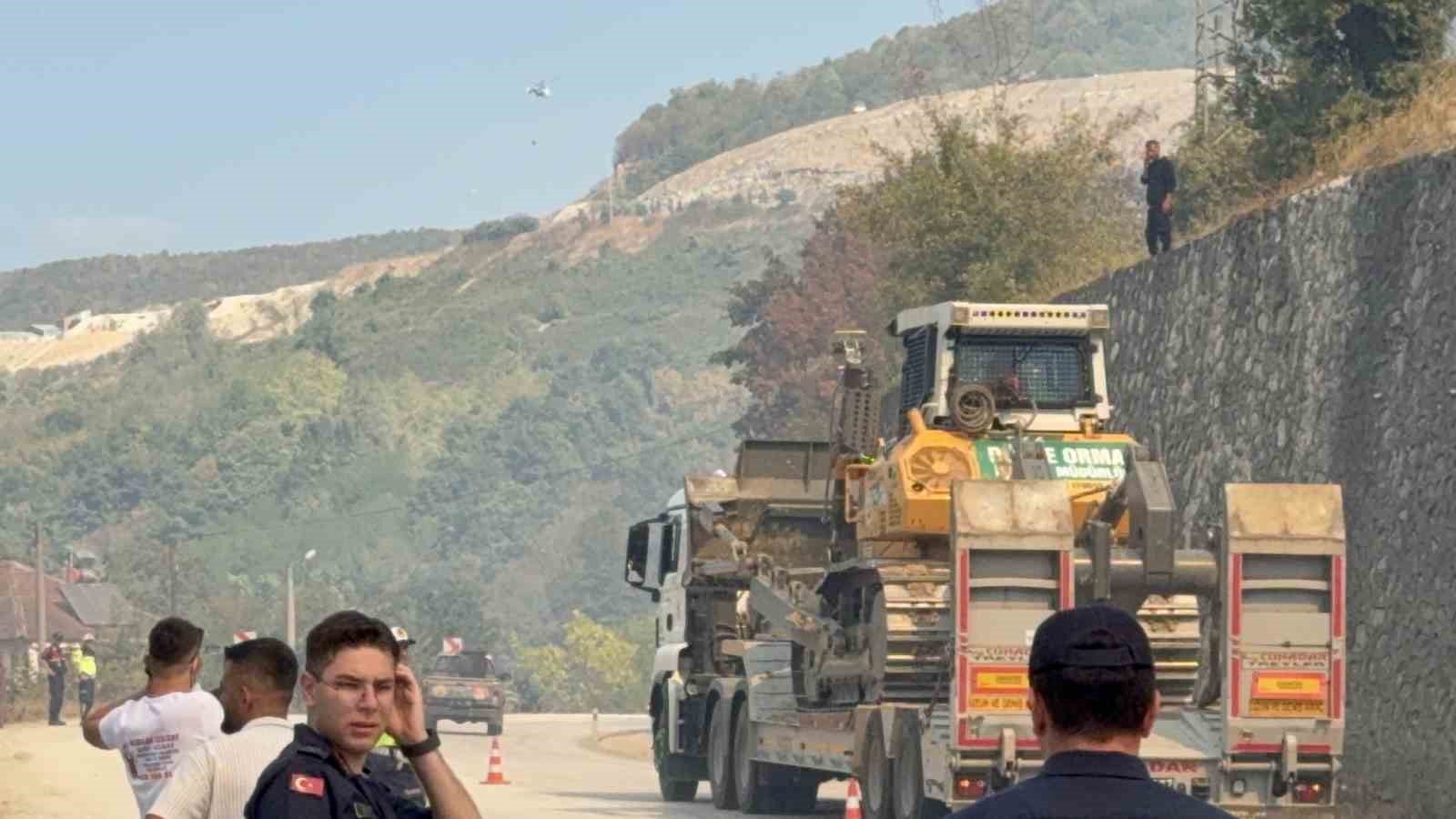 Düzce’de orman yangını 5. saatinde
