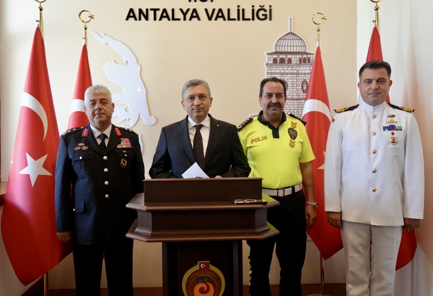 Antalya’da ağustosta meydana gelen 11 bin 278 asayiş olayından yüzde 96’sı aydınlatıldı
