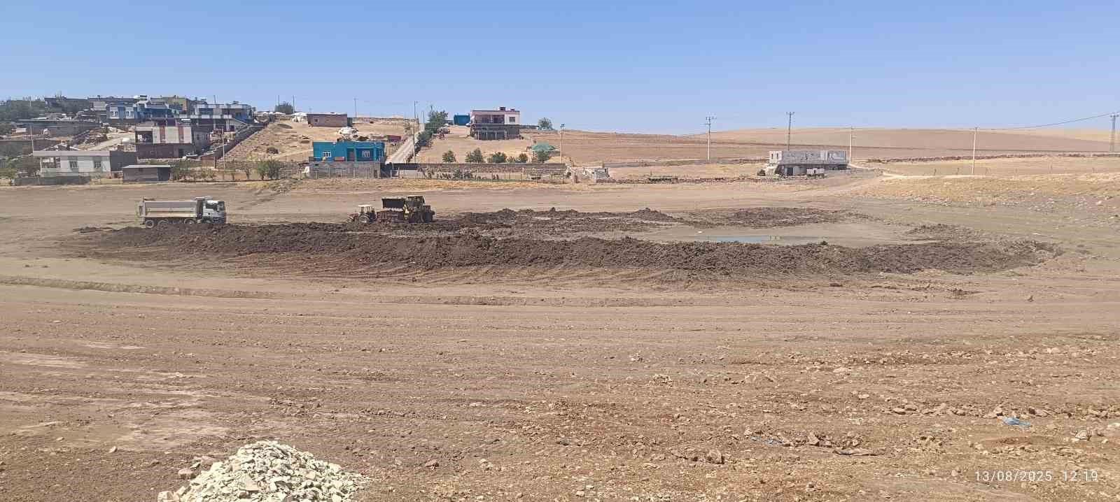 Mardin&rsquo;de kuruyan g&ouml;lette temizlik ve ıslah &ccedil;alışması
