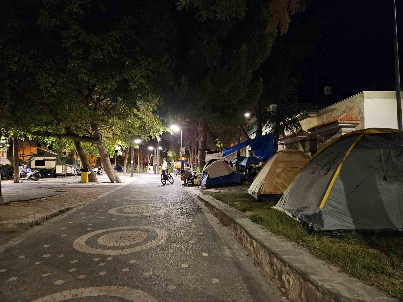 Sındırgı’da artçı depremlerin sayısı 8 bini geçti