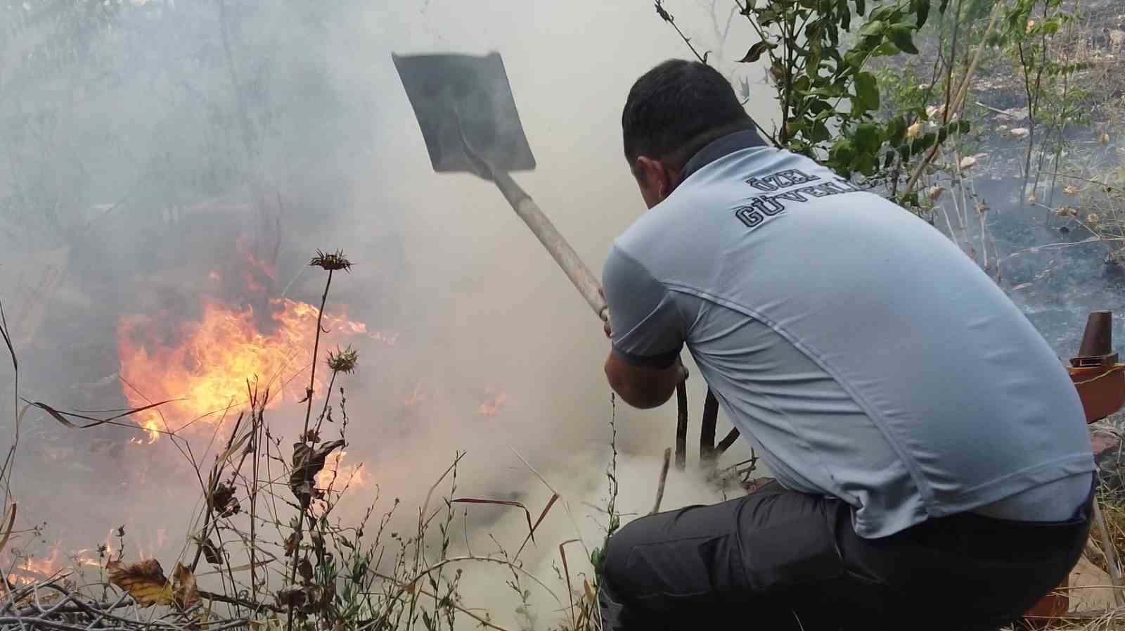 Yangını söndürmek içi devlet-millet seferber oldu