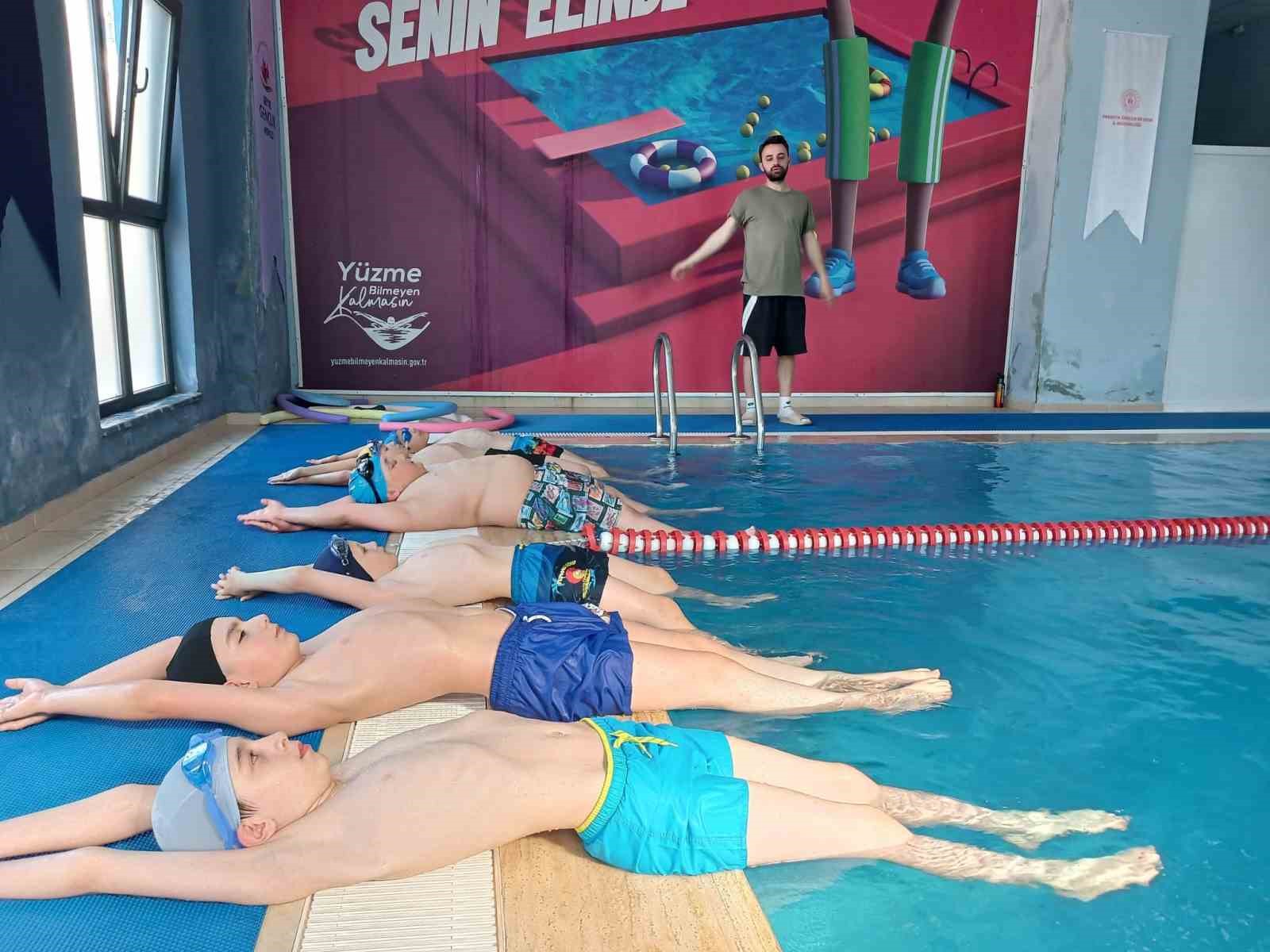 Sakarya&rsquo;da Yaz Spor Okulları 2 bin 500 &ouml;ğrenciye unutulmaz bir yaz yaşattı
